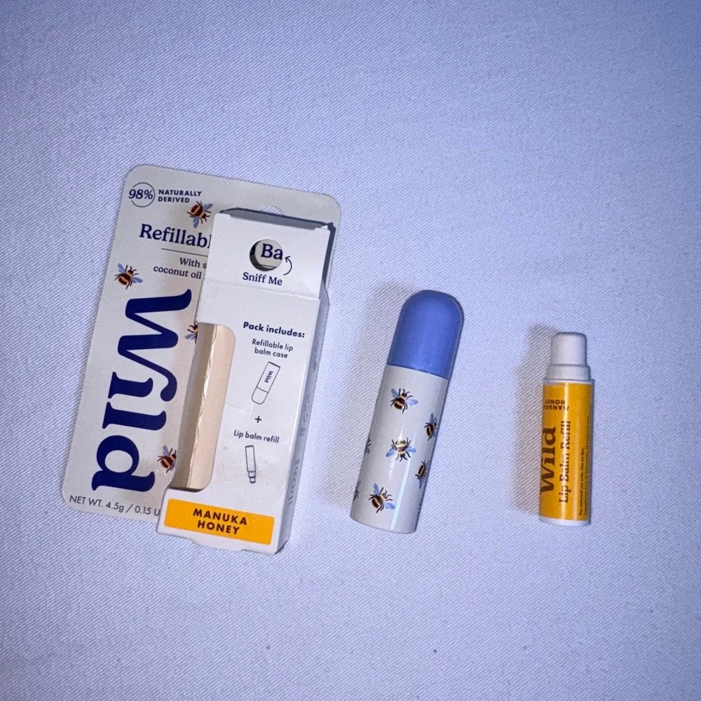Wild Refillable Lip Balm 4.5g Manuka Honey New Bee Print Case Refill Set